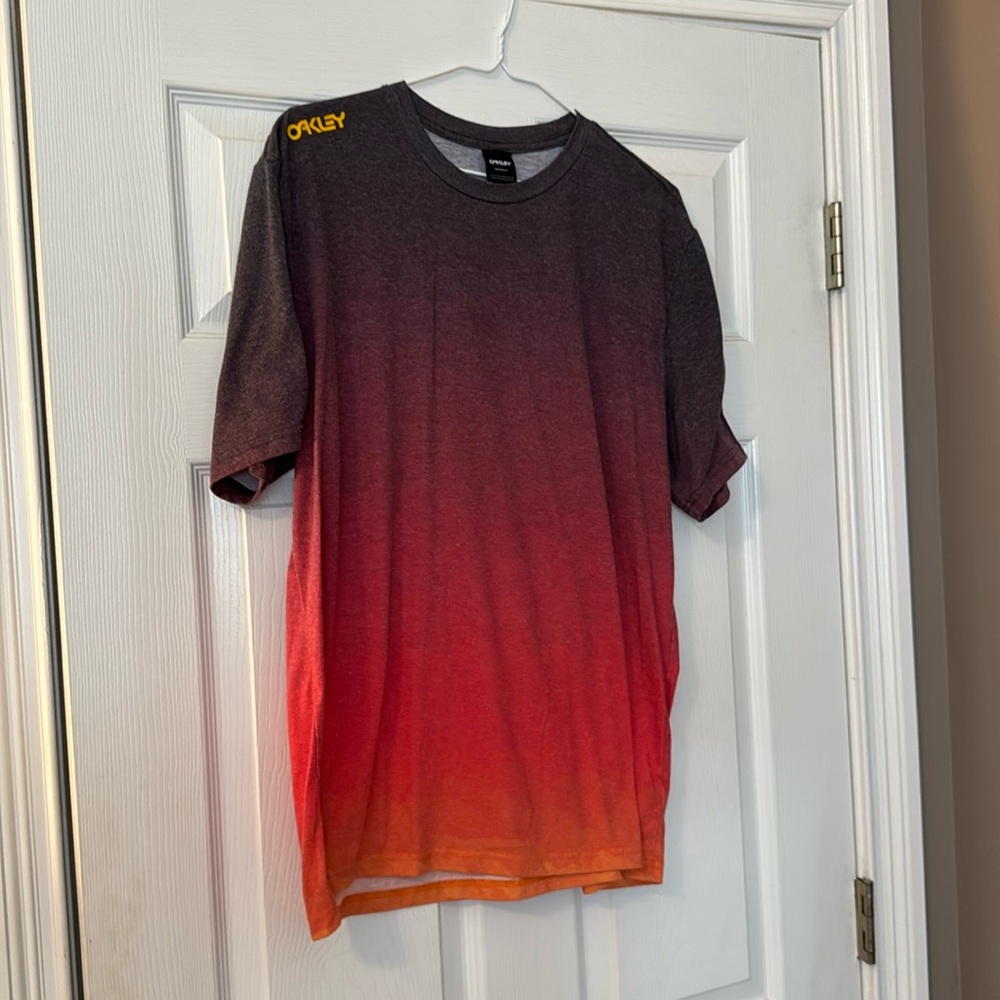 Oakley shirt